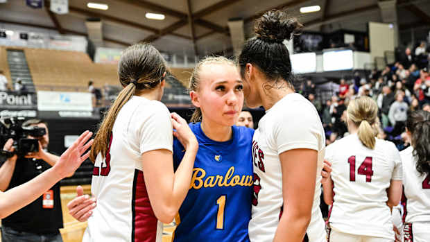 Barlow girls basketball Naji Saker